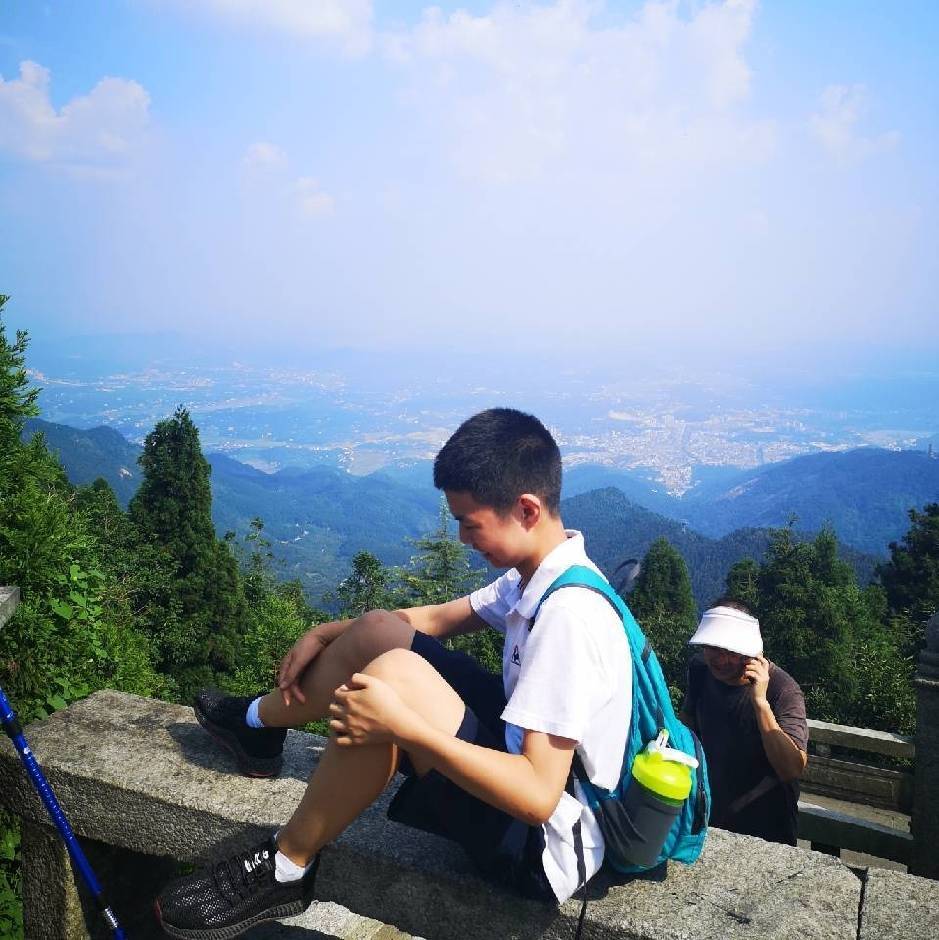 Ziqing Zeng